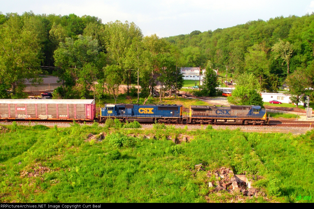 CSX 7324 and 4510